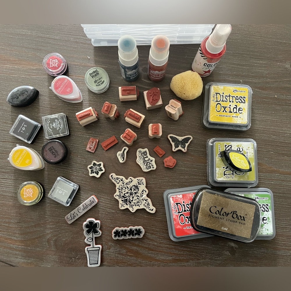 Stampin’ up more than 50 pcs stamps, ink, storage, etc.